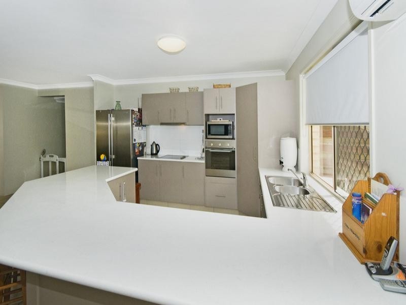 8 Mary Bale Drive, Tallebudgera QLD 4228