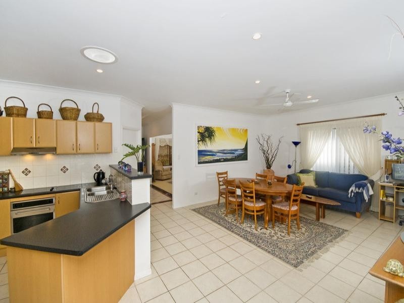 4 Morea Court, Varsity Lakes QLD 4227