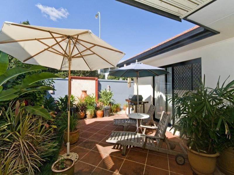 4 Morea Court, Varsity Lakes QLD 4227