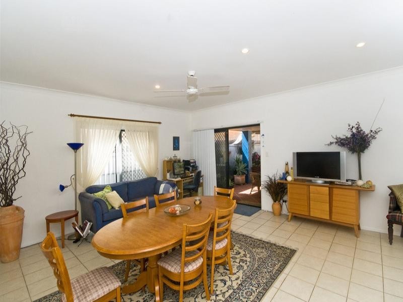 4 Morea Court, Varsity Lakes QLD 4227