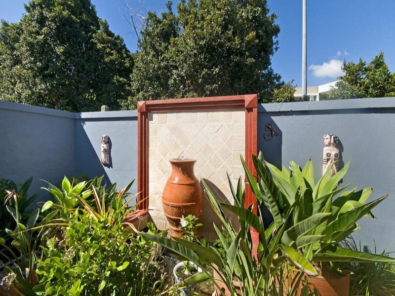 4 Morea Court, Varsity Lakes QLD 4227