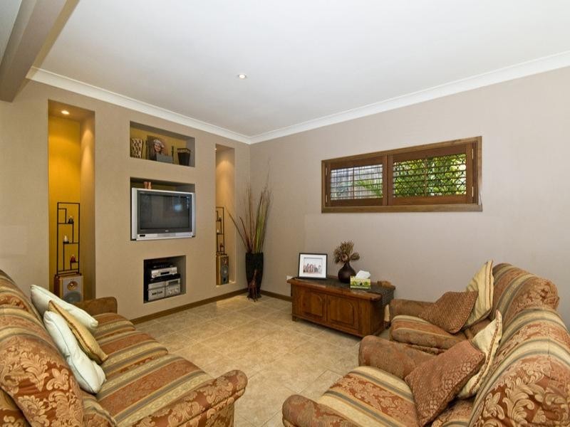 82 Third Avenue, Palm Beach QLD 4221