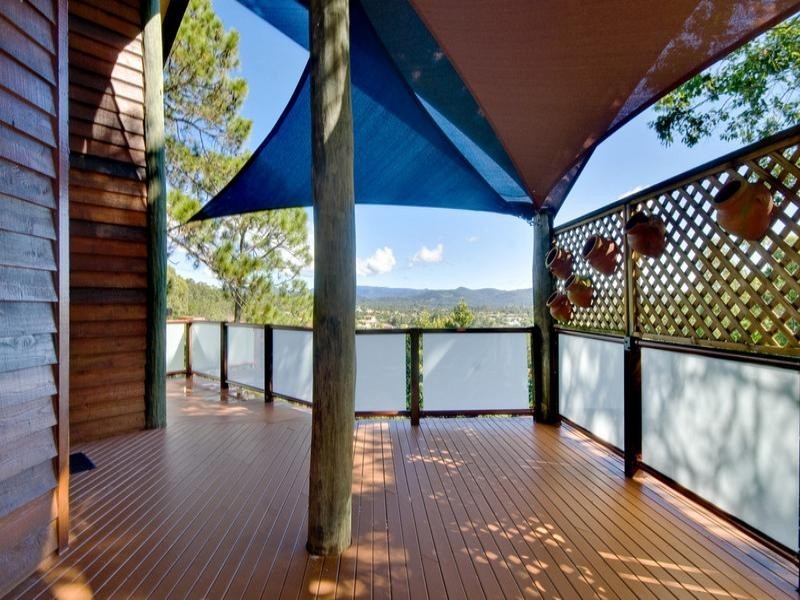 5 Doubleview Drive, Elanora QLD 4221