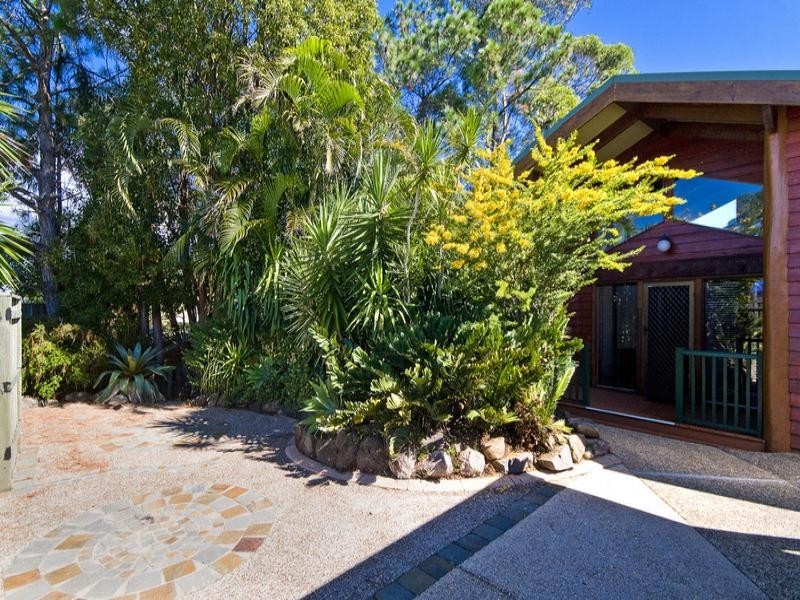 5 Doubleview Drive, Elanora QLD 4221