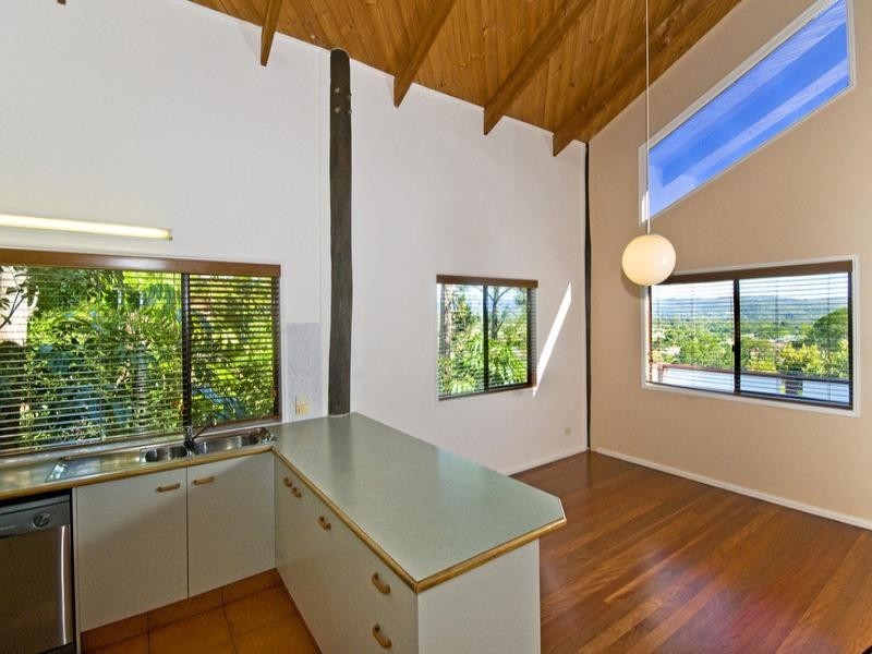 5 Doubleview Drive, Elanora QLD 4221