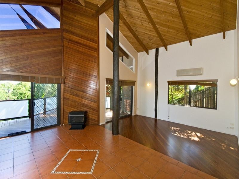 5 Doubleview Drive, Elanora QLD 4221