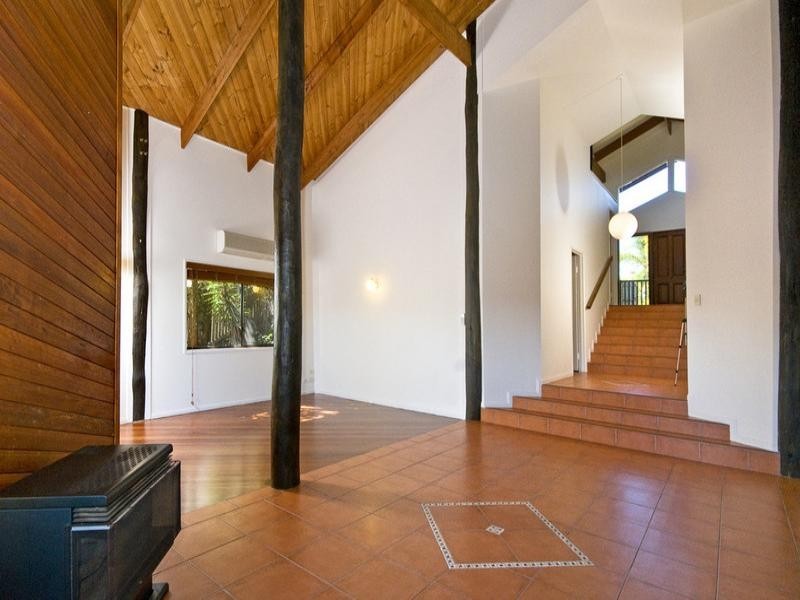 5 Doubleview Drive, Elanora QLD 4221