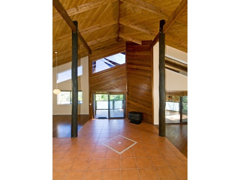 5 Doubleview Drive, Elanora QLD 4221