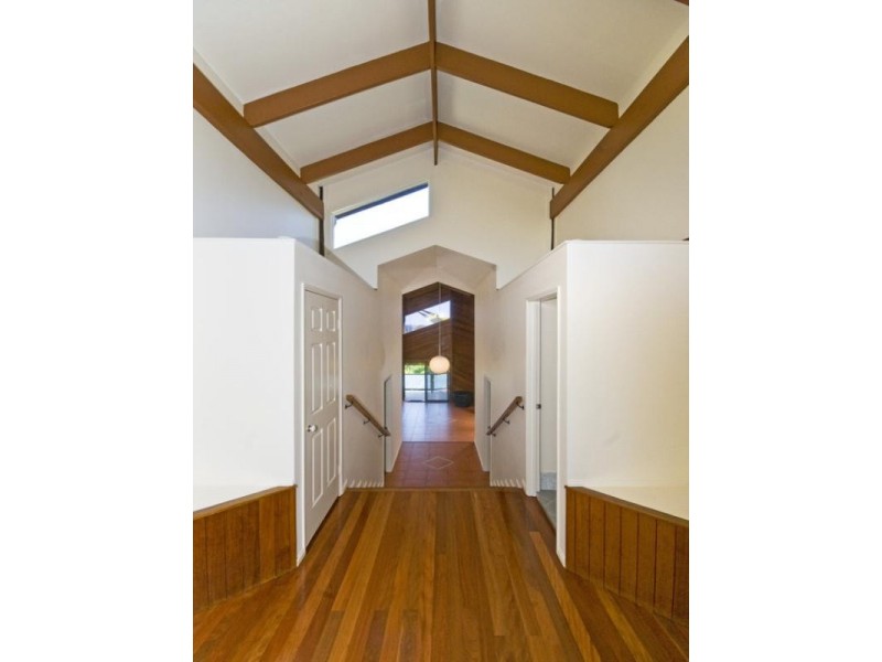 5 Doubleview Drive, Elanora QLD 4221