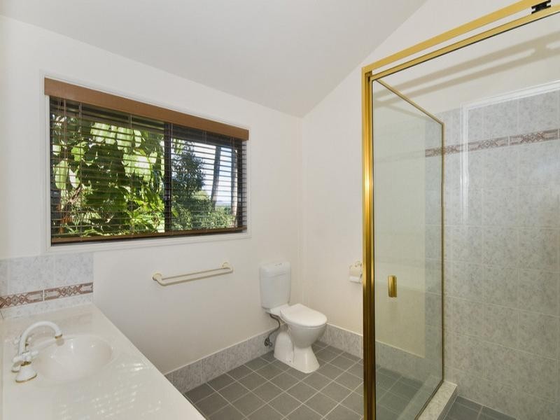 5 Doubleview Drive, Elanora QLD 4221