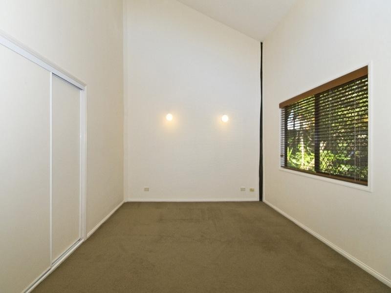 5 Doubleview Drive, Elanora QLD 4221