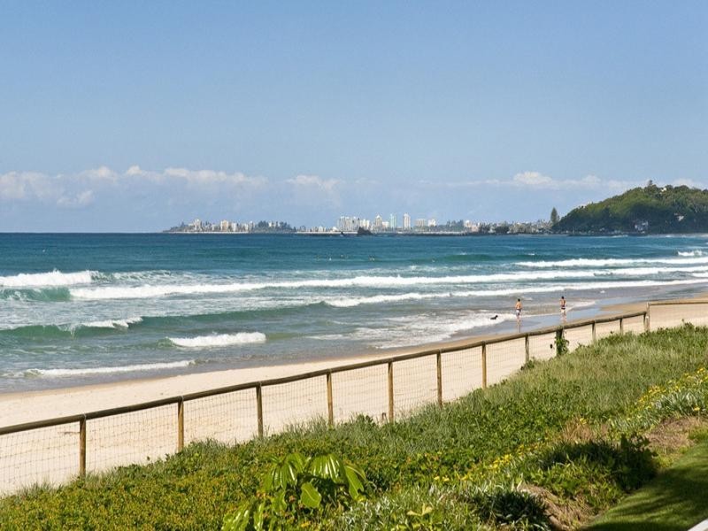 26/2 Seventeenth Avenue, Palm Beach QLD 4221