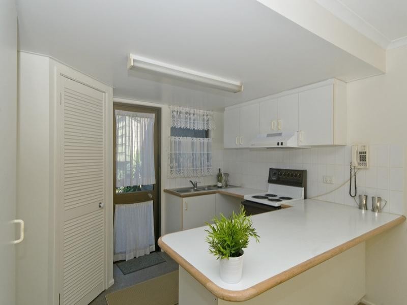 4/65 Mitchell Avenue, Currumbin QLD 4223