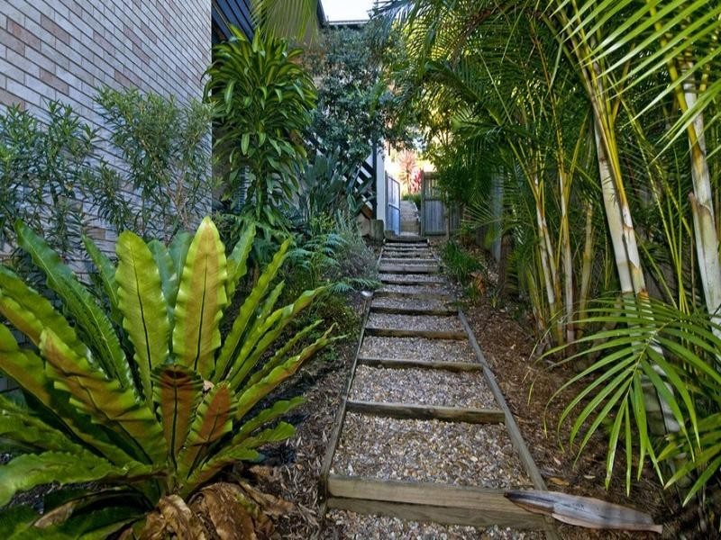 64 Forest Drive, Elanora QLD 4221