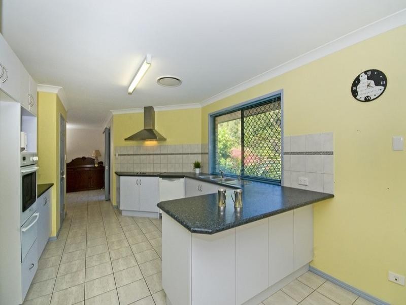 64 Forest Drive, Elanora QLD 4221