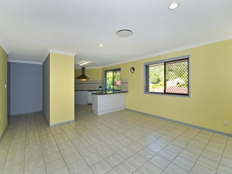 64 Forest Drive, Elanora QLD 4221