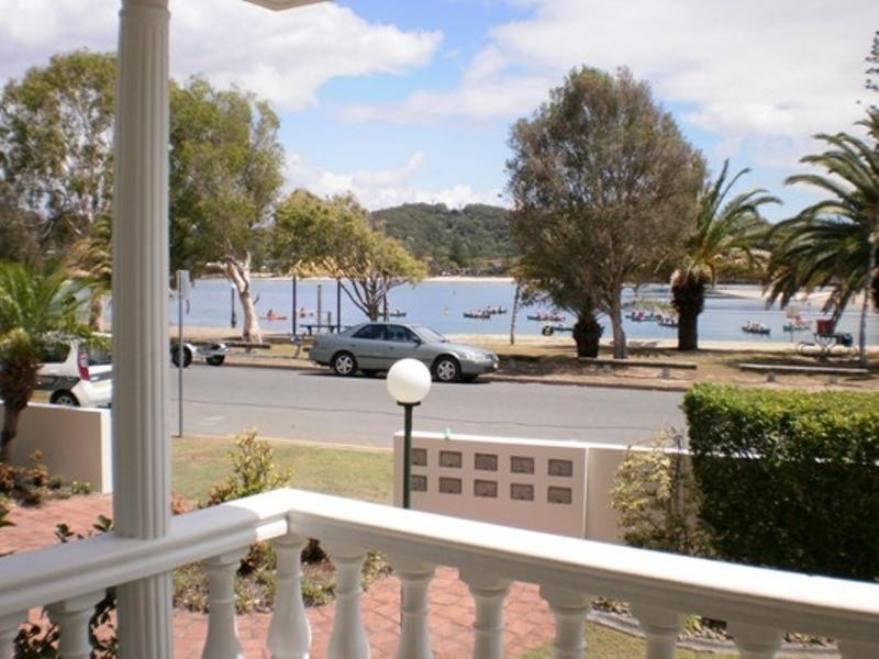 1/4 Murlong Crescent, Palm Beach QLD 4221