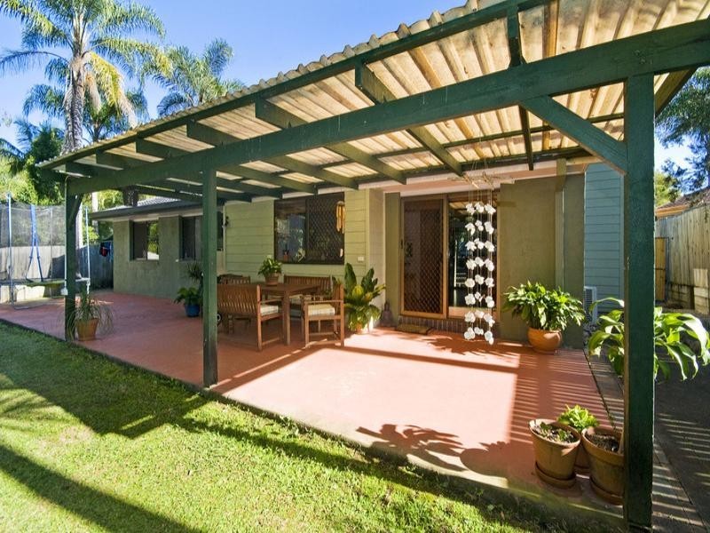 4 Hillcot Street, Currumbin Waters QLD 4223