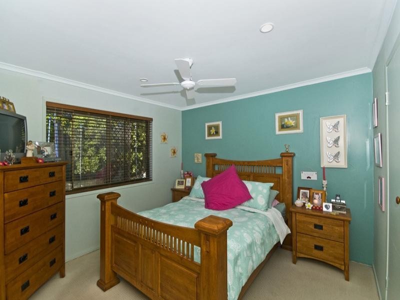 4 Hillcot Street, Currumbin Waters QLD 4223