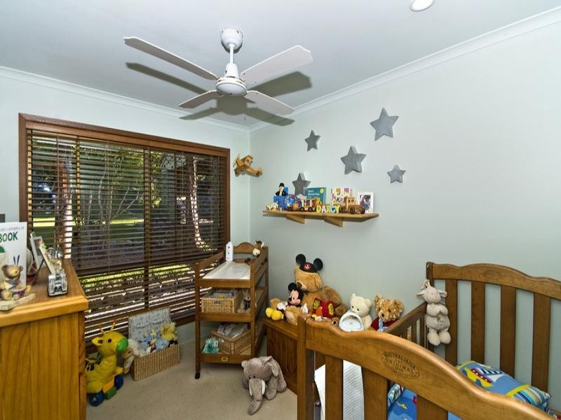 4 Hillcot Street, Currumbin Waters QLD 4223