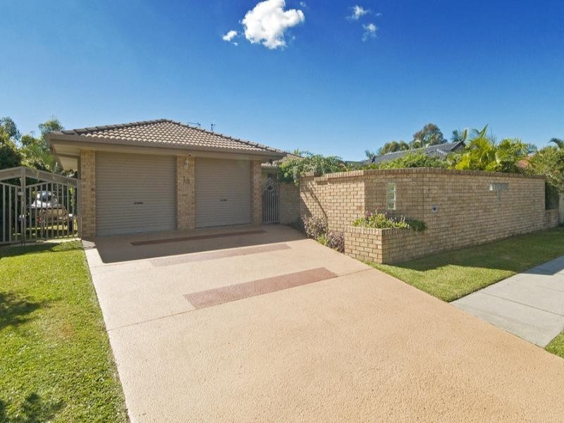 18 Saffron Street, Elanora QLD 4221