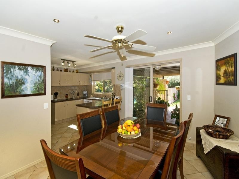 18 Saffron Street, Elanora QLD 4221