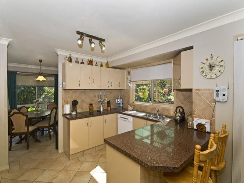 18 Saffron Street, Elanora QLD 4221