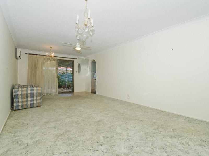 2/7 Snowgum Court, Burleigh Waters QLD 4220