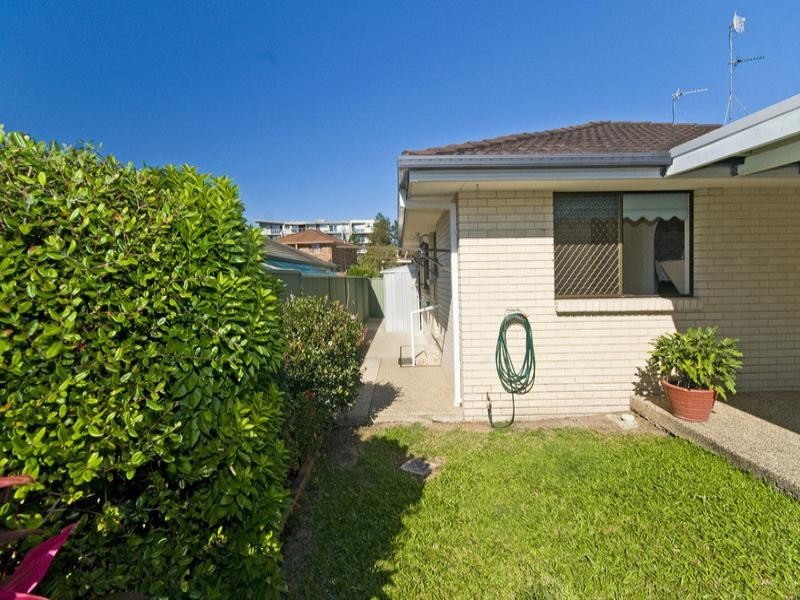 2/7 Snowgum Court, Burleigh Waters QLD 4220