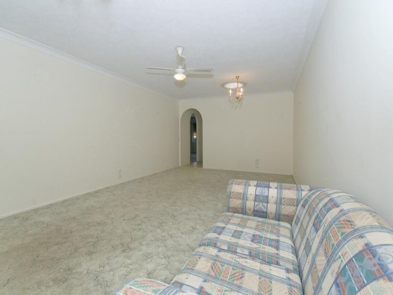 2/7 Snowgum Court, Burleigh Waters QLD 4220