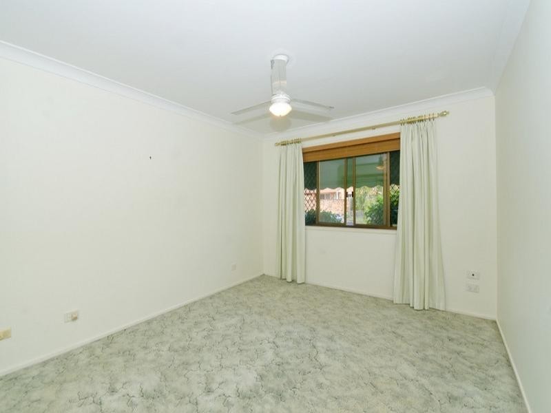 2/7 Snowgum Court, Burleigh Waters QLD 4220