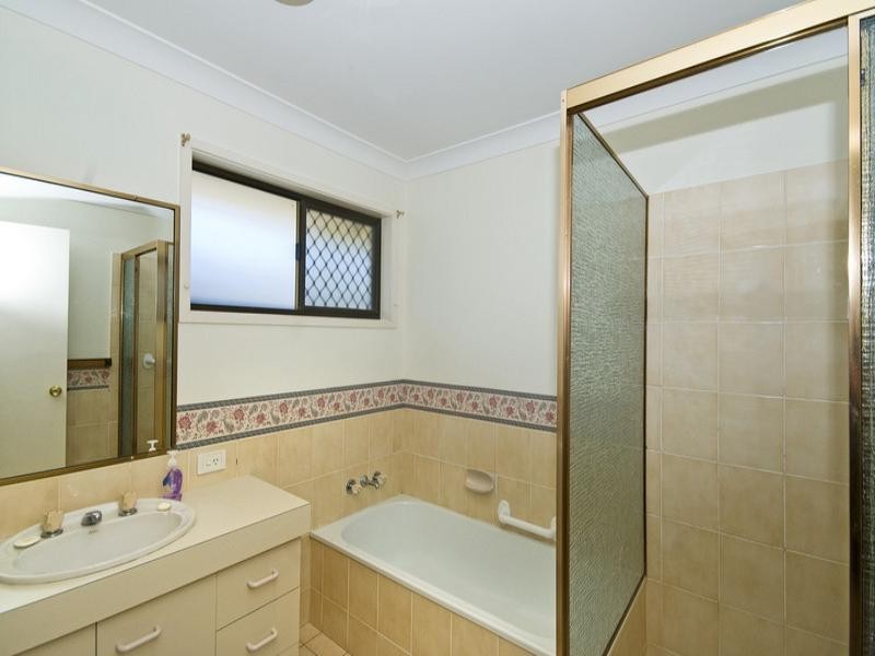 2/7 Snowgum Court, Burleigh Waters QLD 4220