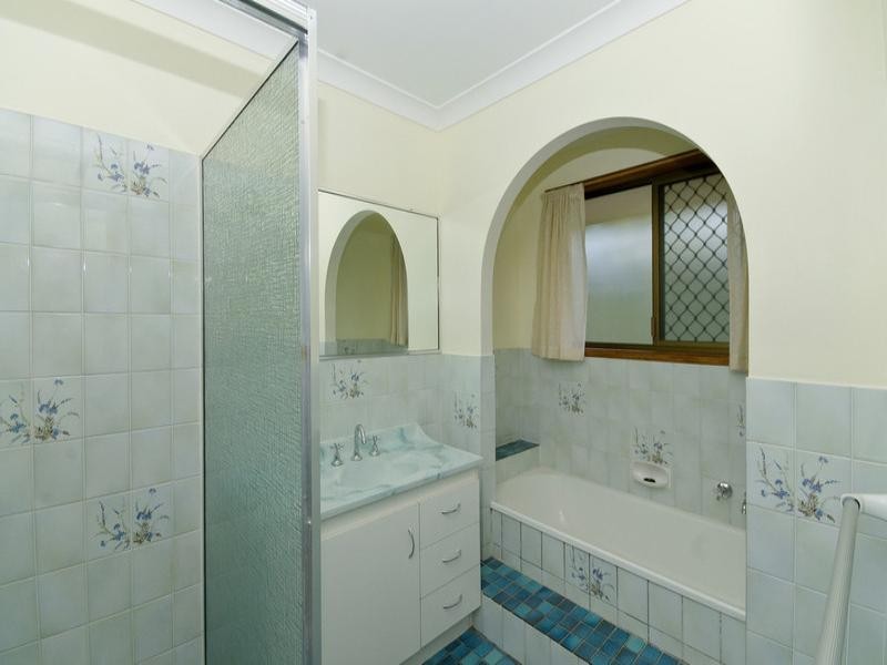 37 Aethalia Street, Currumbin Waters QLD 4223