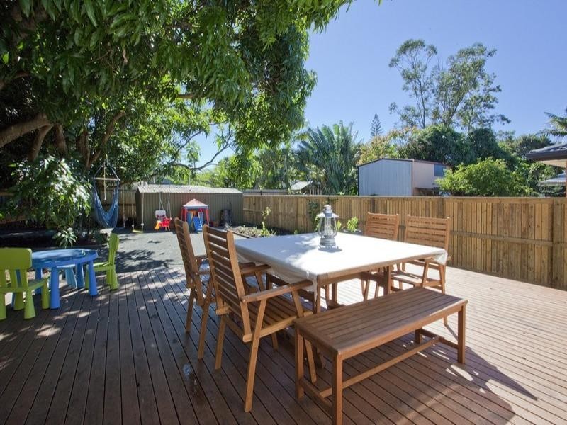 93 Fifth Avenue, Palm Beach QLD 4221
