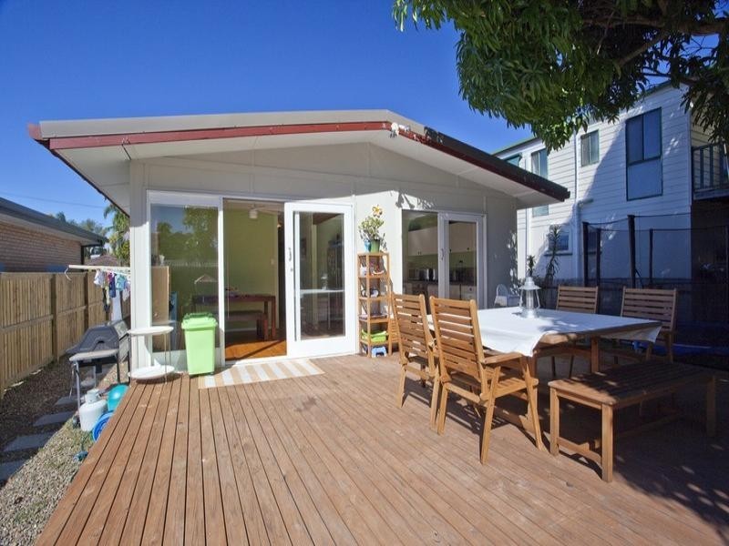 93 Fifth Avenue, Palm Beach QLD 4221