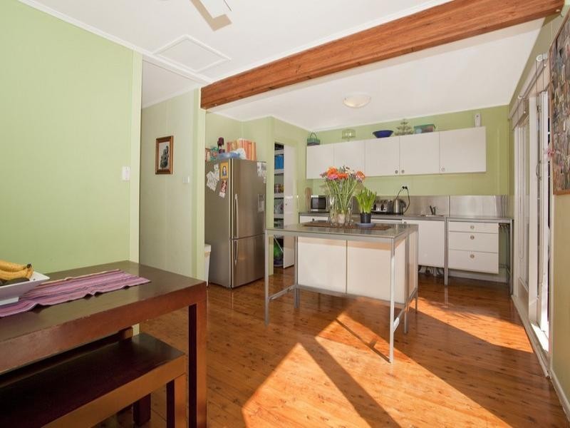 93 Fifth Avenue, Palm Beach QLD 4221