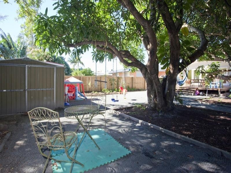 93 Fifth Avenue, Palm Beach QLD 4221