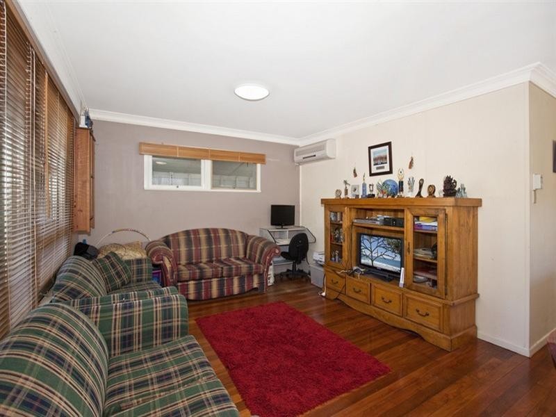 95 Fifth Avenue, Palm Beach QLD 4221