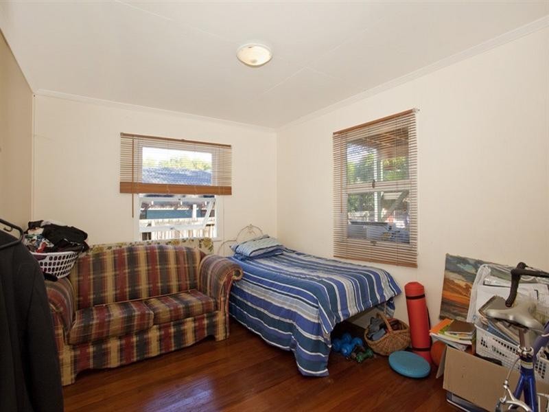 95 Fifth Avenue, Palm Beach QLD 4221