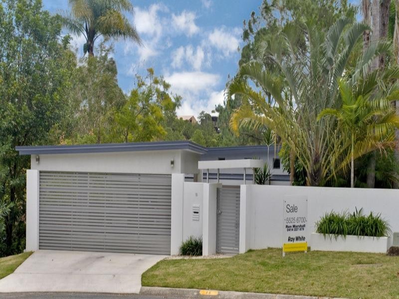 15 Bindoon Close, Elanora QLD 4221
