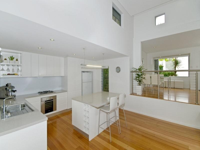 15 Bindoon Close, Elanora QLD 4221
