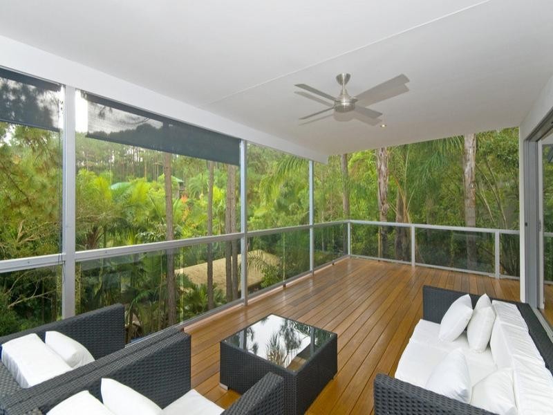 15 Bindoon Close, Elanora QLD 4221