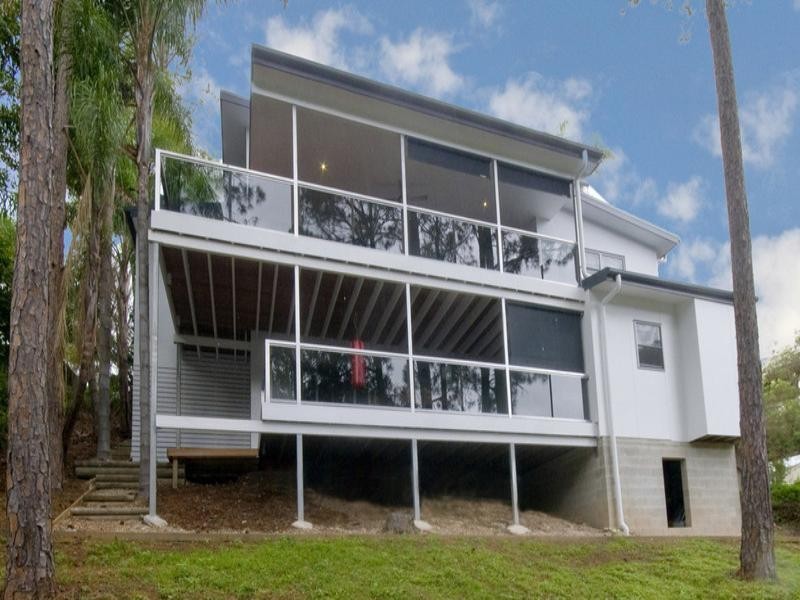 15 Bindoon Close, Elanora QLD 4221