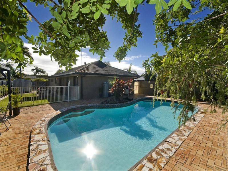 14 Walnut Street, Elanora QLD 4221