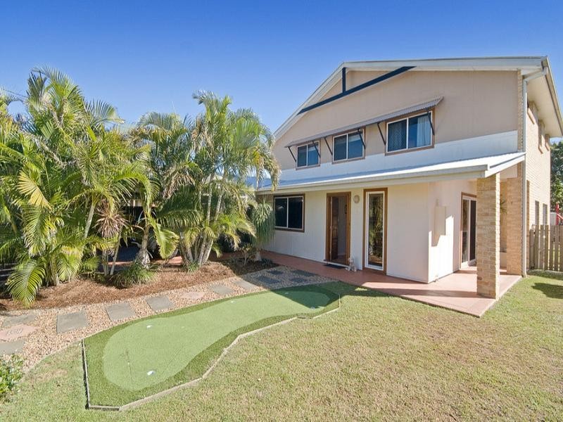 69 Twenty Fifth Avenue, Palm Beach QLD 4221