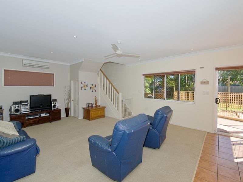 69 Twenty Fifth Avenue, Palm Beach QLD 4221