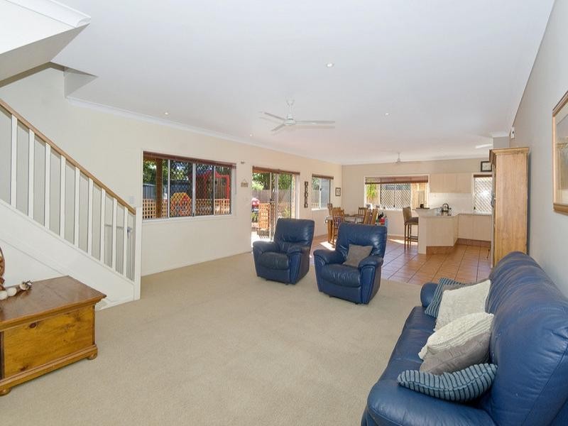 69 Twenty Fifth Avenue, Palm Beach QLD 4221