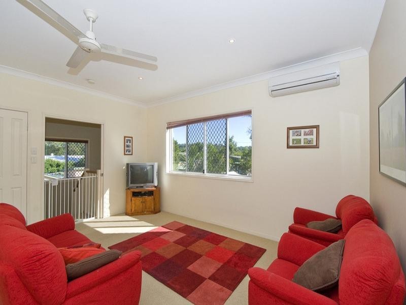 69 Twenty Fifth Avenue, Palm Beach QLD 4221