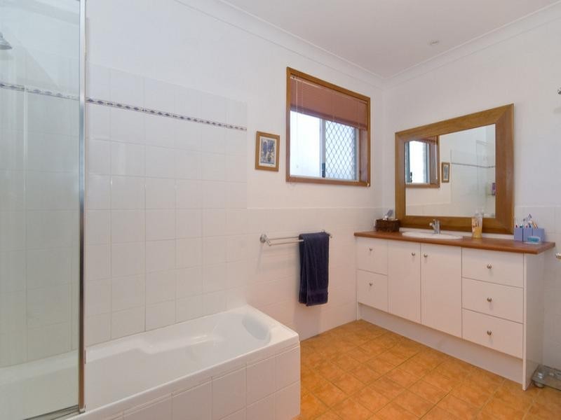 69 Twenty Fifth Avenue, Palm Beach QLD 4221