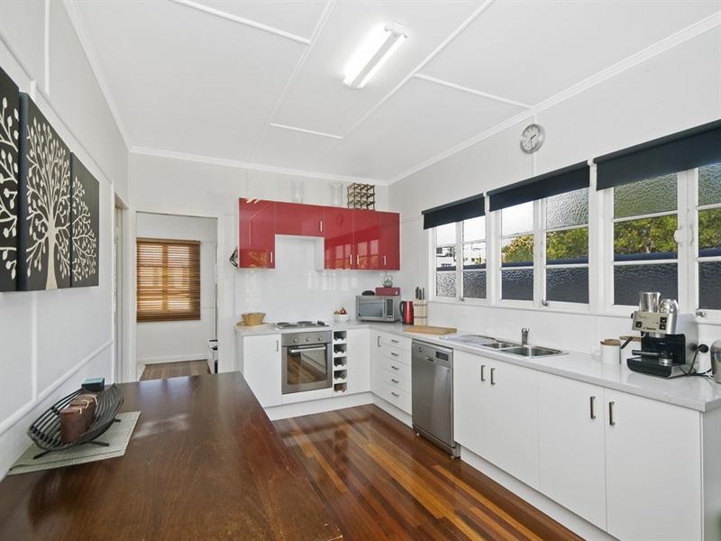 212 Cypress Terrace, Palm Beach QLD 4221